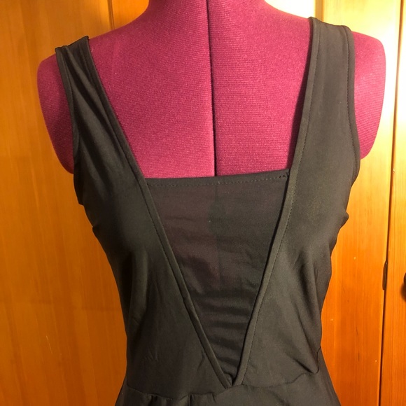 F21 | NWT Black Low-cut Bodysuit - Picture 3 of 6